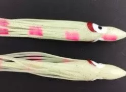 North Pacific OCTOPUS 4-1/4" M110L (Razzberry Ripple) Hoochies