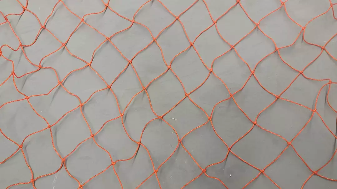 North Pacific Netting 400/39 X 7in X 150md PE Twisted Web (sold By The Foot) 1 North Pacific Netting 400/39 X 7in X 150md PE Twisted Web (sold By The Foot)