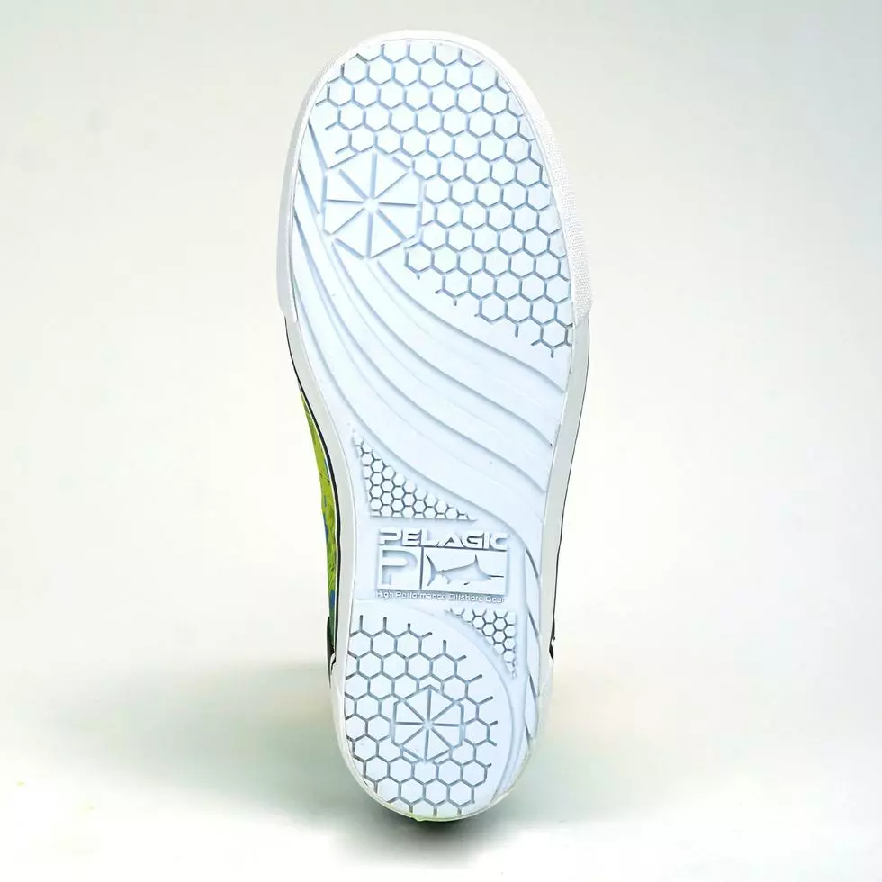 Clothing/Gloves Pelagic 6" Pursuit Deckboot Fish Camo 2 Clothing/Gloves Pelagic 6" Pursuit Deckboot Fish Camo