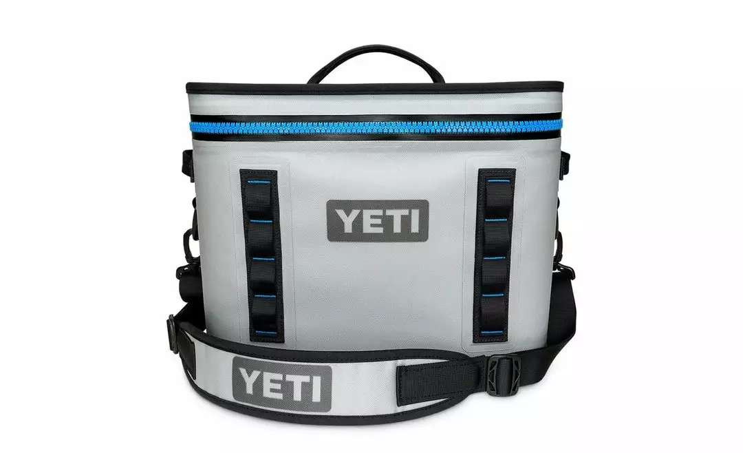 YETI HOPPER FLIP 18 1 YETI HOPPER FLIP 18