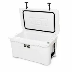 YETI TUNDRA COOLER